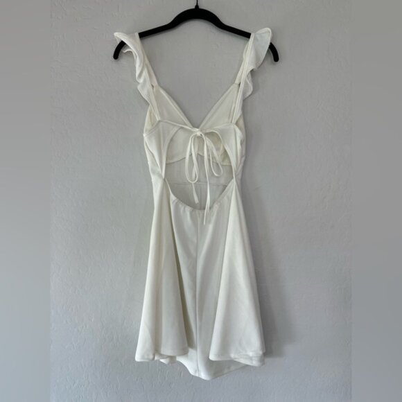 Windsor White Sleeveless Cut-Out Back V-Neckline - Picture 2 of 5